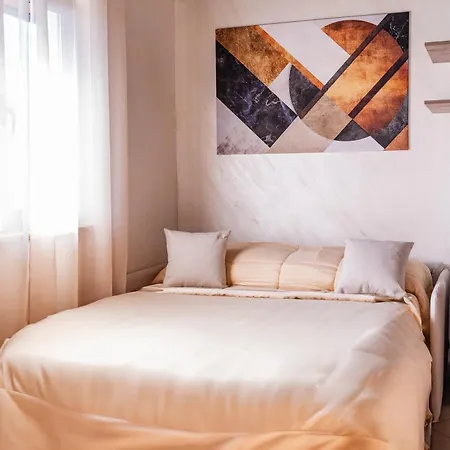 Continental Elegance Apartment Varcaturo